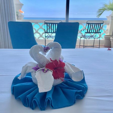 Ova Apartments كانكون المظهر الخارجي الصورة