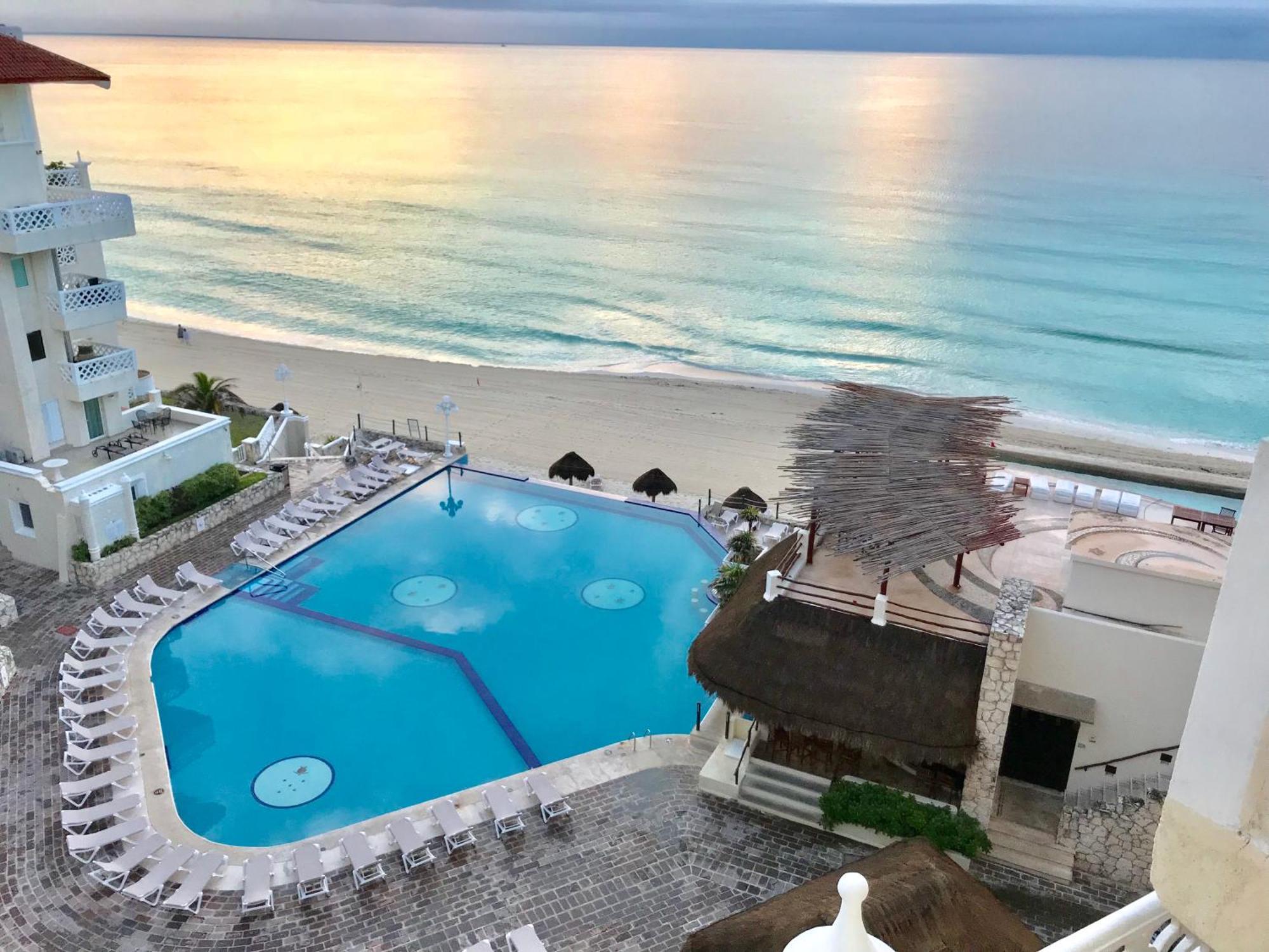 Ova Apartments كانكون المظهر الخارجي الصورة